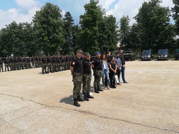 Помоћ малишанима са Космета